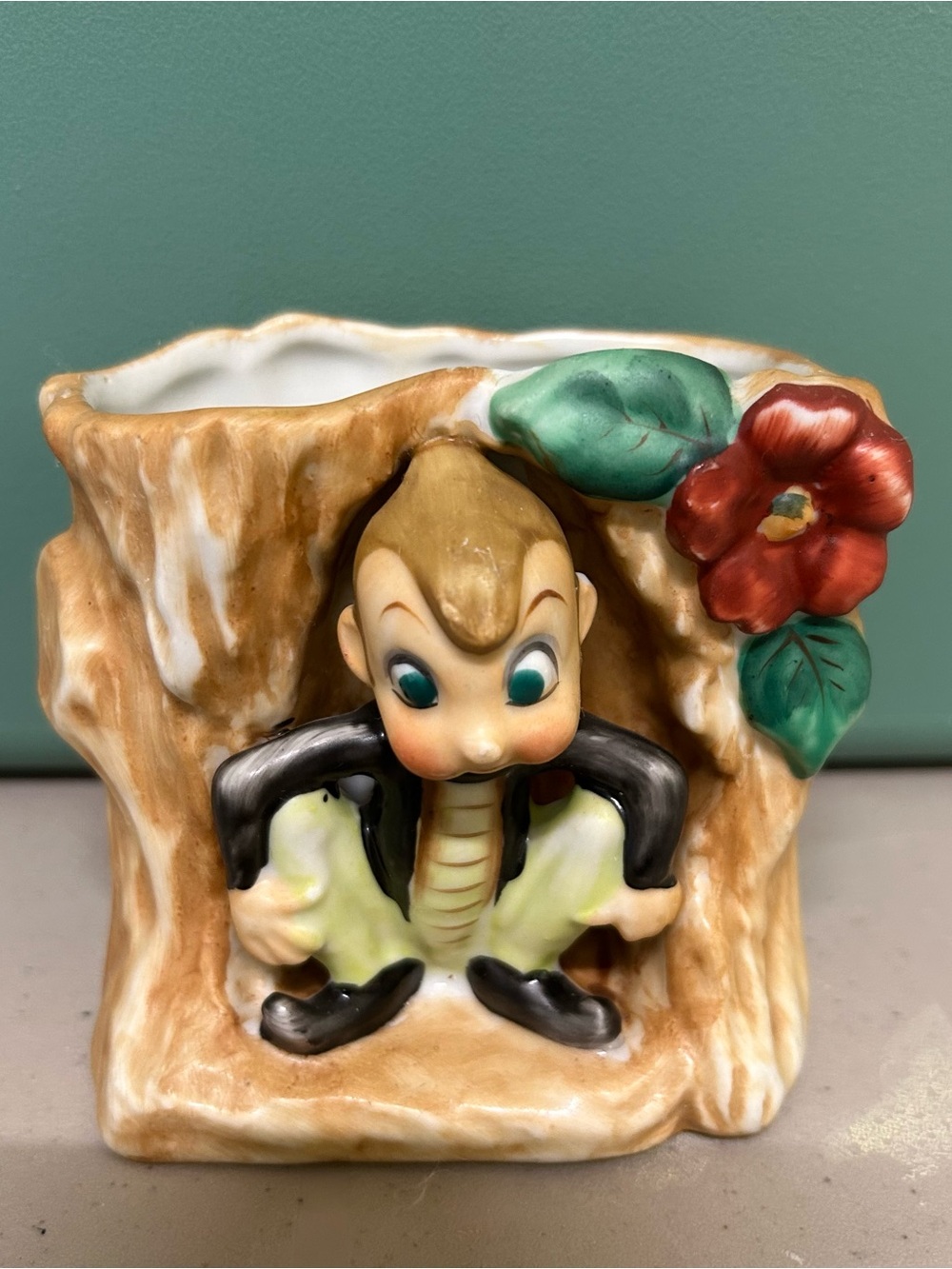 Vintage Ceramic Pixie Elf Stump Bug Planter Anthropomorphic Figurine